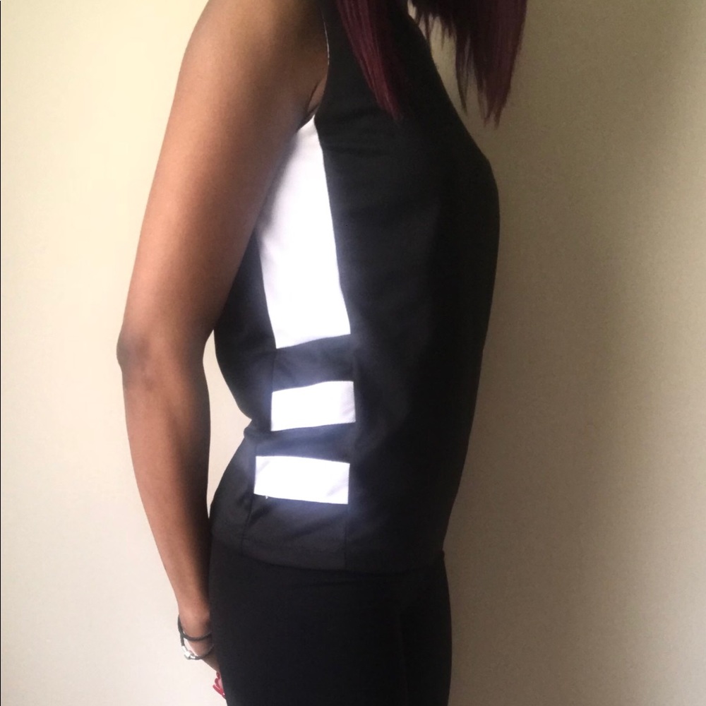 Reversible tee